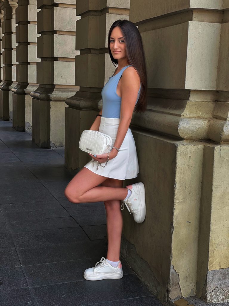 jovana-di-3