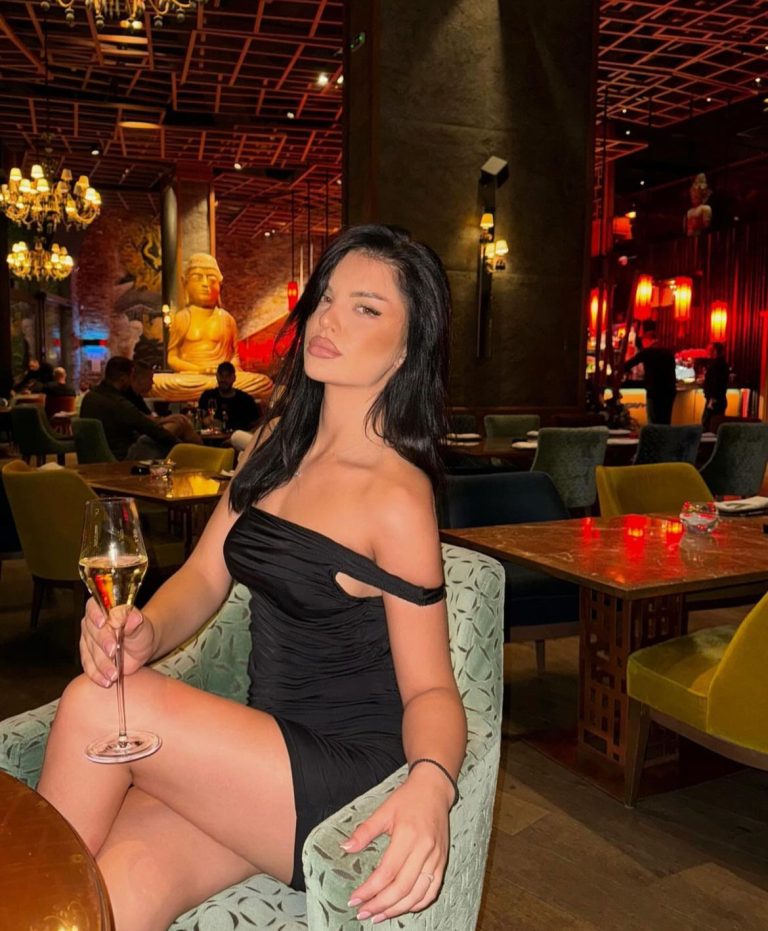 sara b